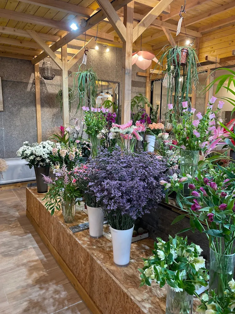 2015 - Ouverture de la boutique fleuriste à Vimoutiers puis Livarot